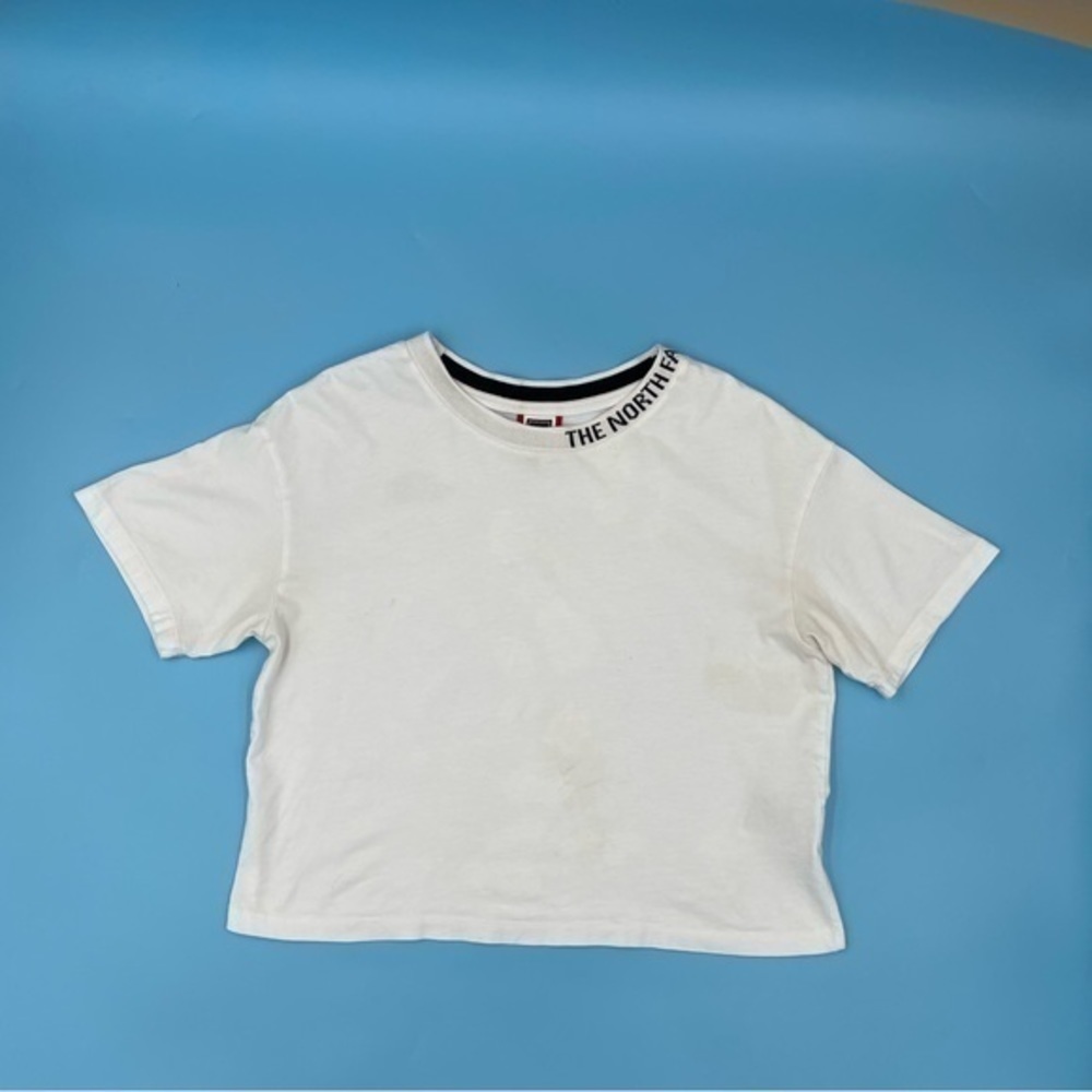 The North Face Crop Top - Picture 2 of 4